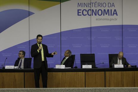 O ministro de Minas e Energia, Adolfo Sachsida, participa das comemorações dos 30 anos da Secretaria de Política Econômica (SPE)