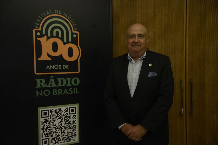 O diretor-presidente da EBC, Glen Lopes Valente durante Prêmio Rádio MEC 2022 na Sala Cecília Meireles, no Rio de Janeiro