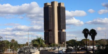 BC só publicará nova carta em abril, caso IPCA continue acima do teto