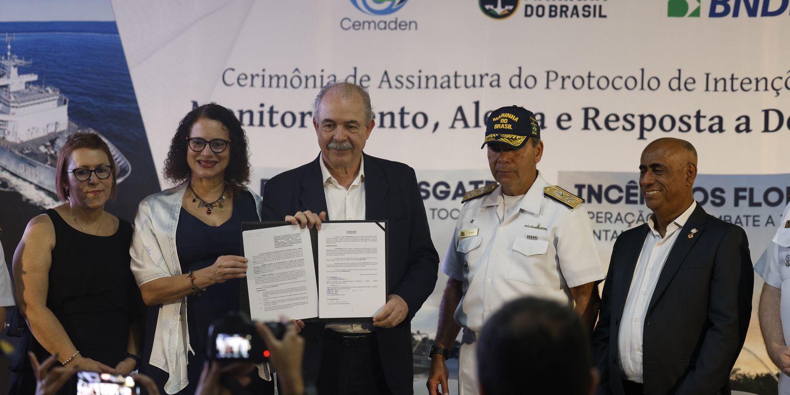 BNDES, Marinha e Cemaden fecham acordo para resposta a desastres
