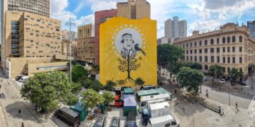 Ailton Krenak é homenageado com mural em edifício de São Paulo
